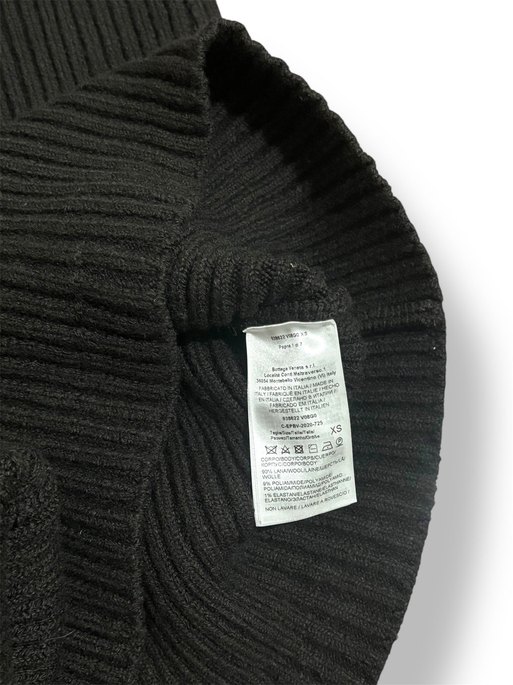 Jersey de Cuello Alto Bottega Veneta en Punto de Canalé con Espalda Abierta Cut-Out
