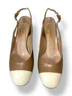 Zapatos Chanel bicolor beige y blanco destalonado
