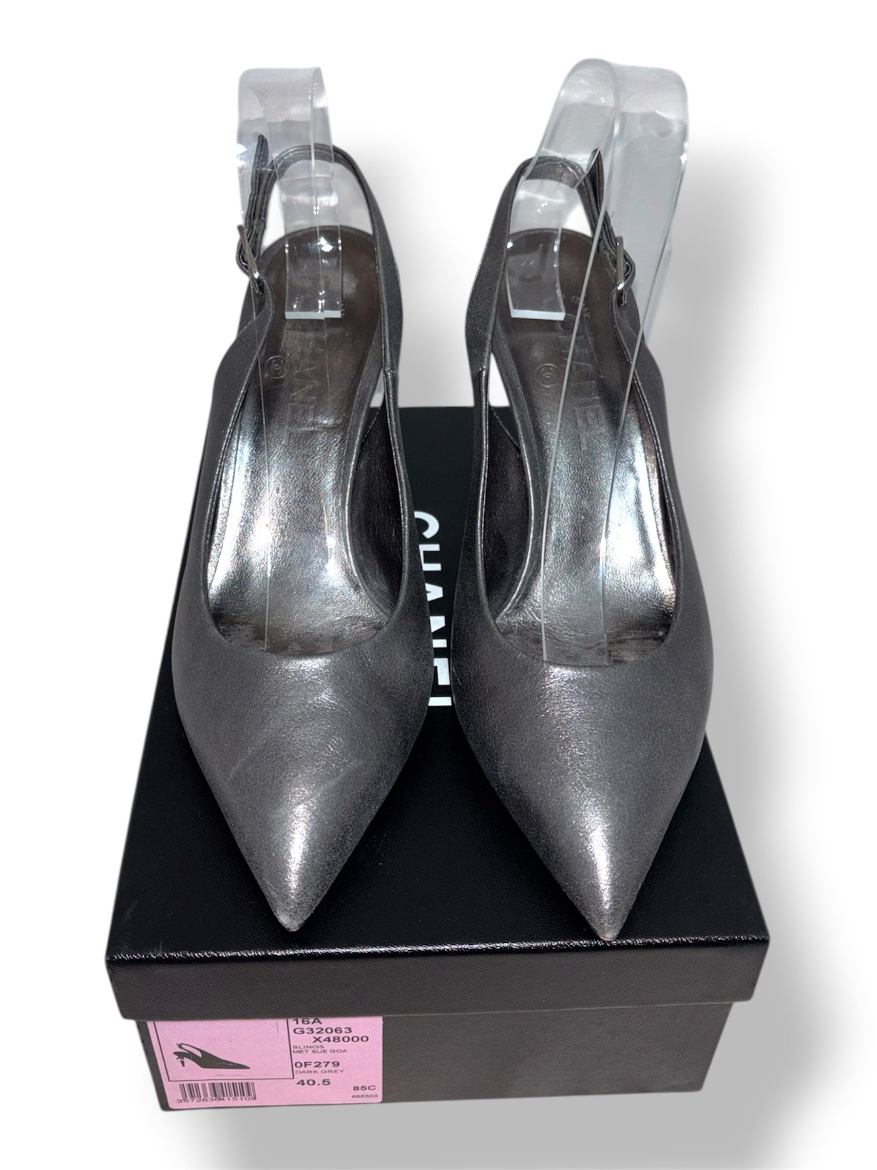 Zapatos Chanel plateado con tacón escultura