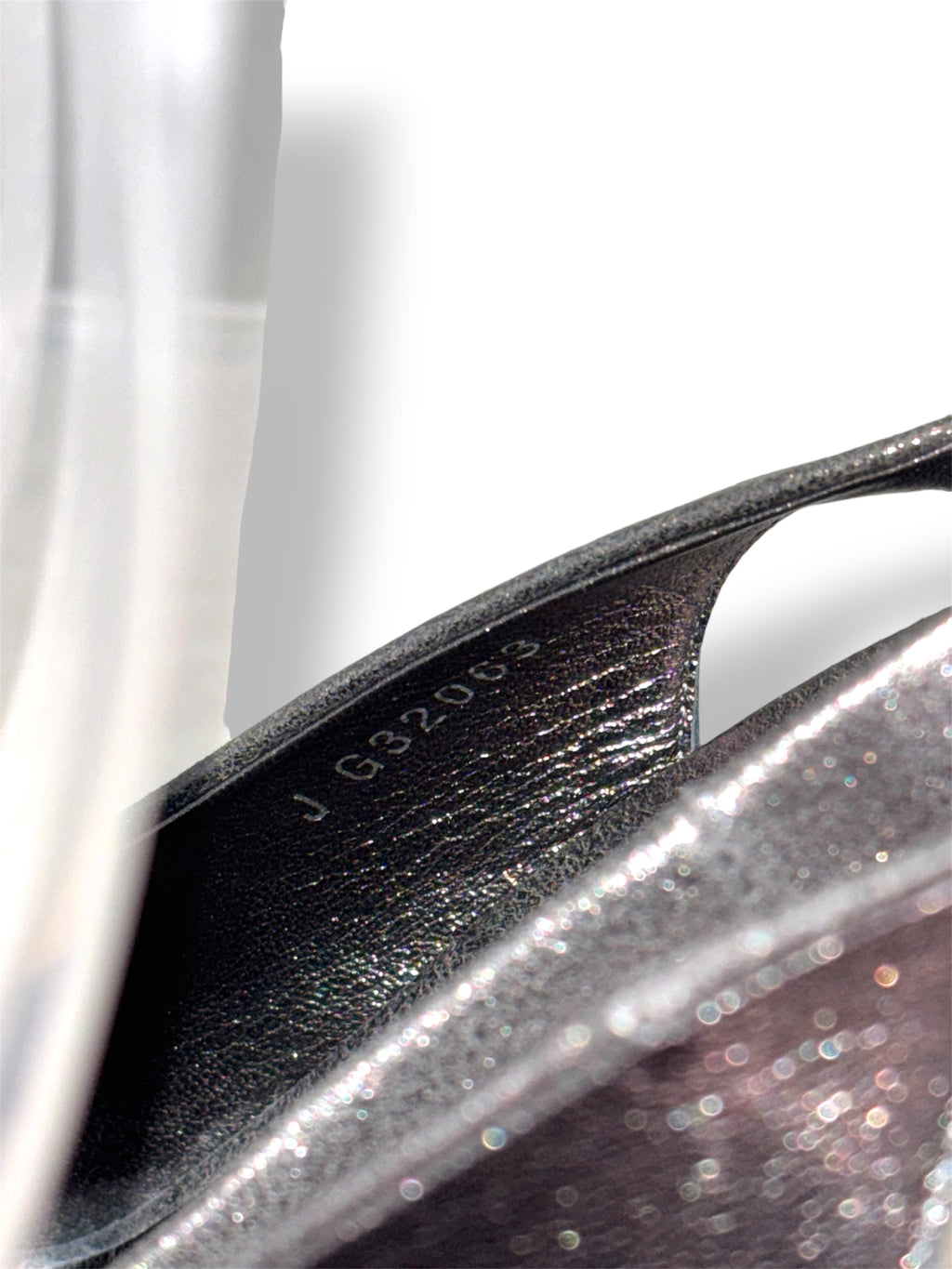 Zapatos Chanel plateado con tacón escultura
