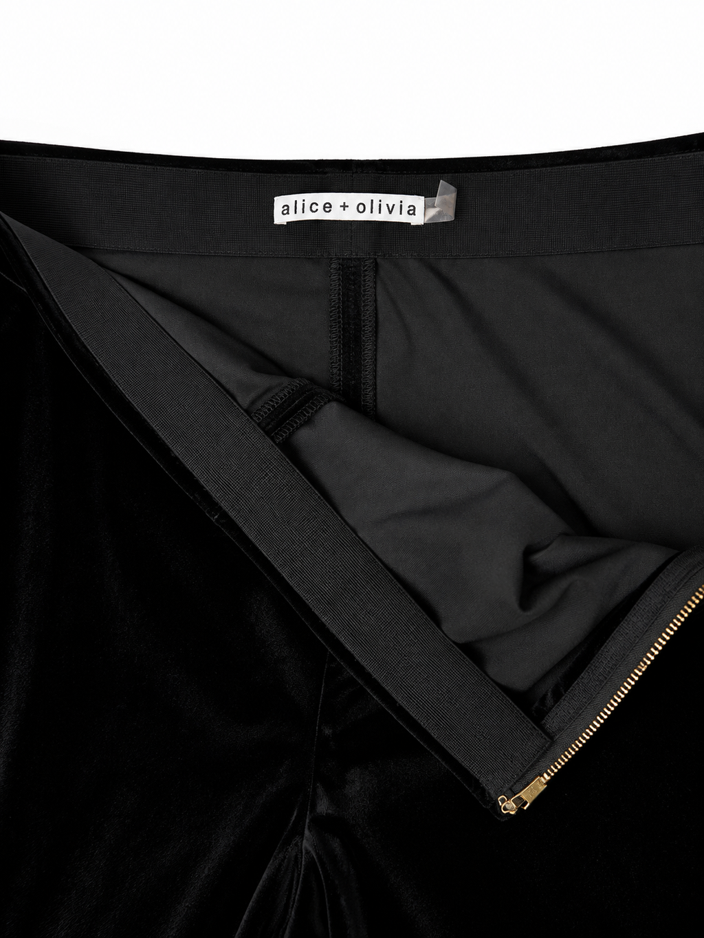 Pantalón acampanado Alice + Olivia de terciopelo negro – Años 2010