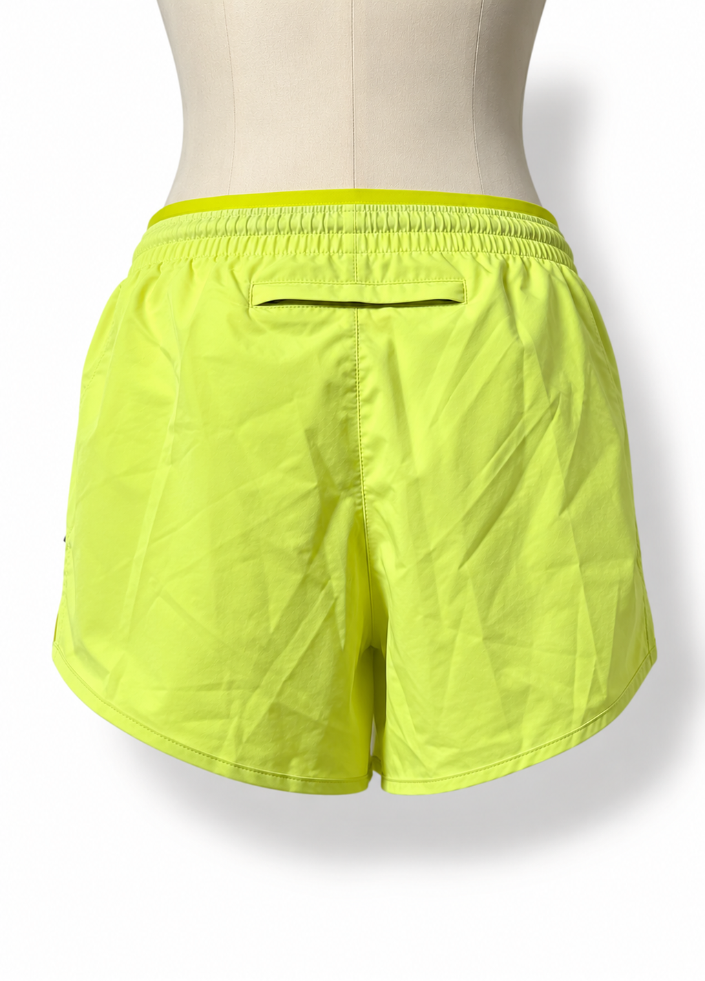 Pantalón corto Nike Running Dri-FIT amarillo neón – Talla S