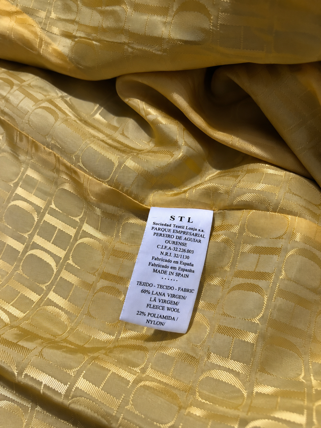 Abrigo largo CH Carolina Herrera azul marino con botones dorados - Talla 36