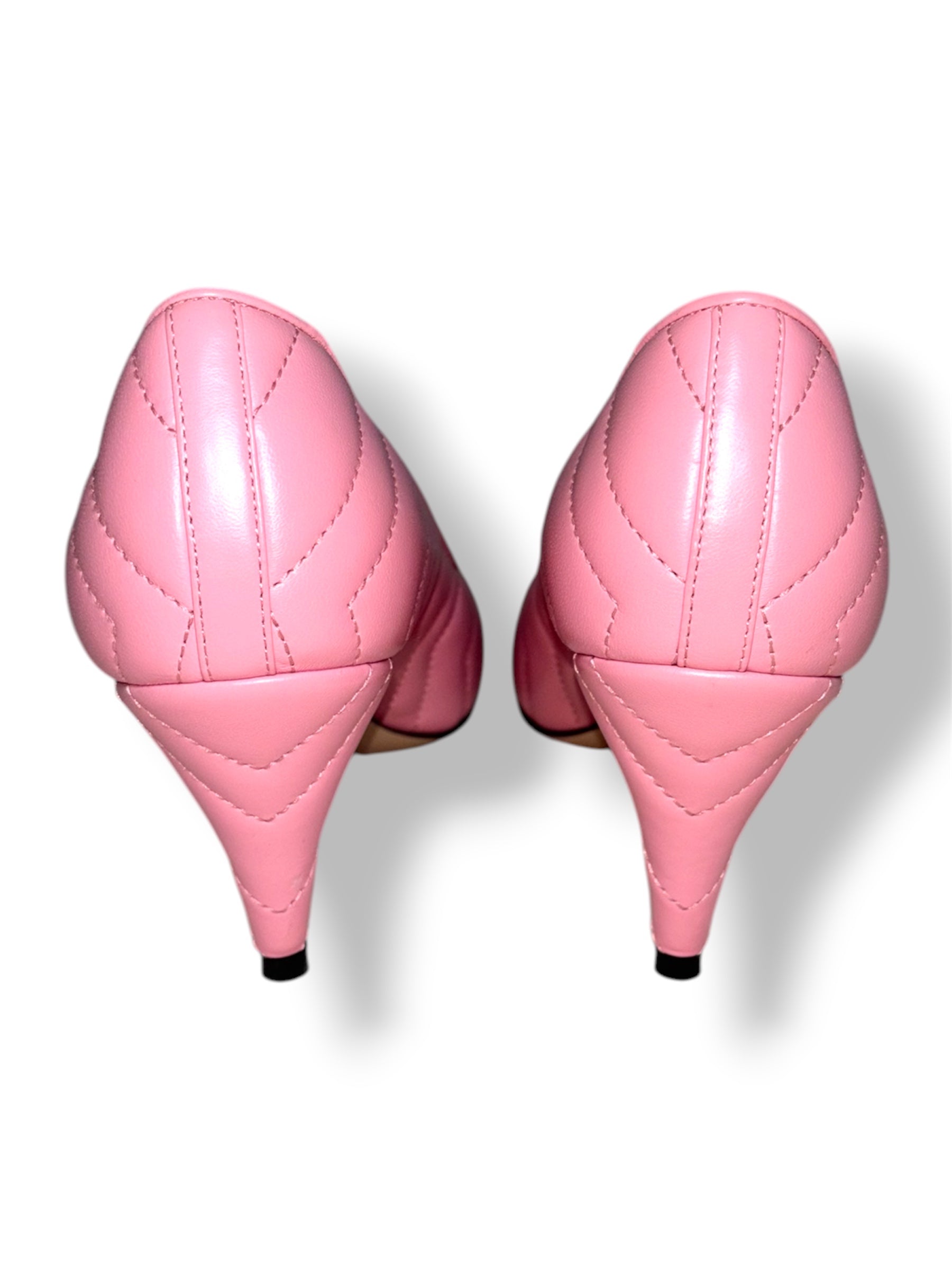 Zapatos de Tacón Gucci Marmont Charlotte en Piel Matelassé Rosa "Wild Rose"