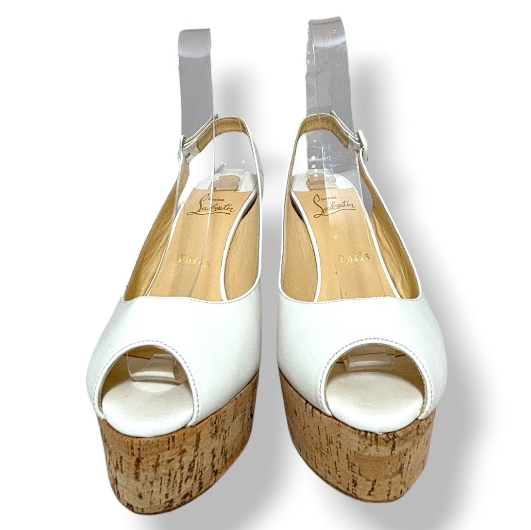 Sandalias de Cuña Christian Louboutin Monico 100 de Cuero Blanco y Corcho
