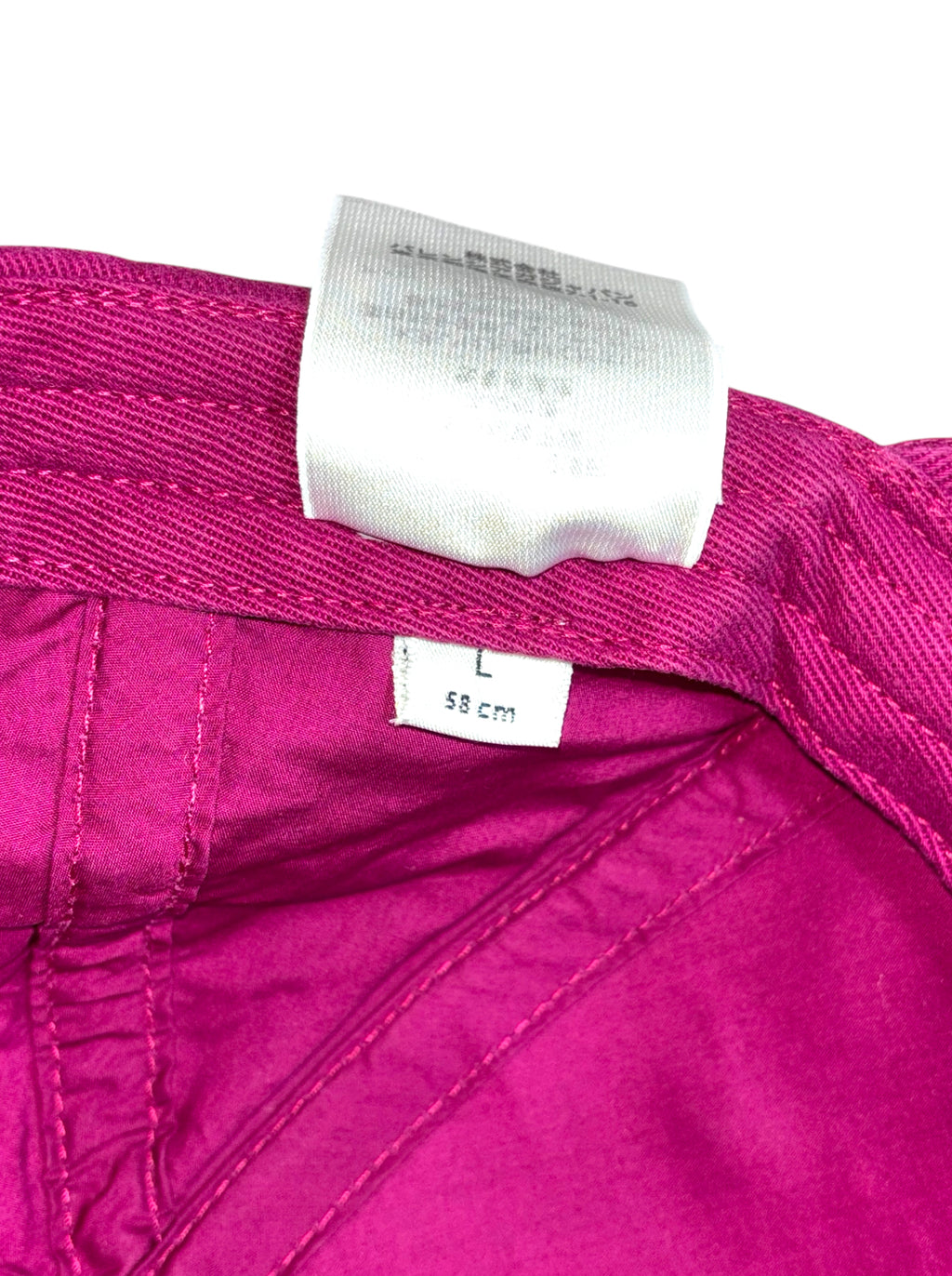 Gorra Balenciaga fucsia intenso