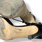Zapatos de Tacón Manolo Blahnik Peep Toe Destalonados – Charol Negro de Lujo