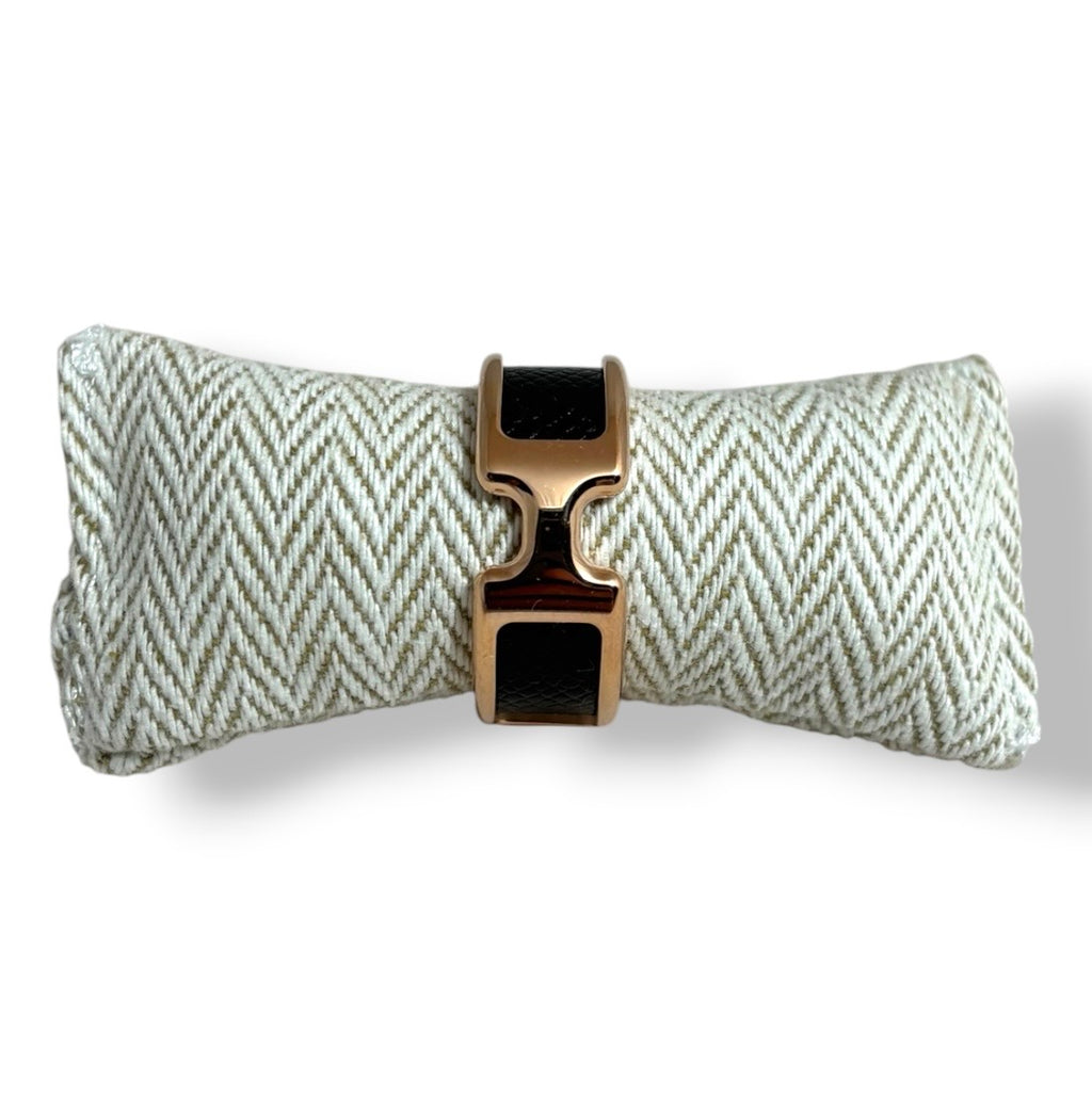 Anillo de Lujo Hermès Olympe: Elegancia en Oro Rosa y Cuero Negro