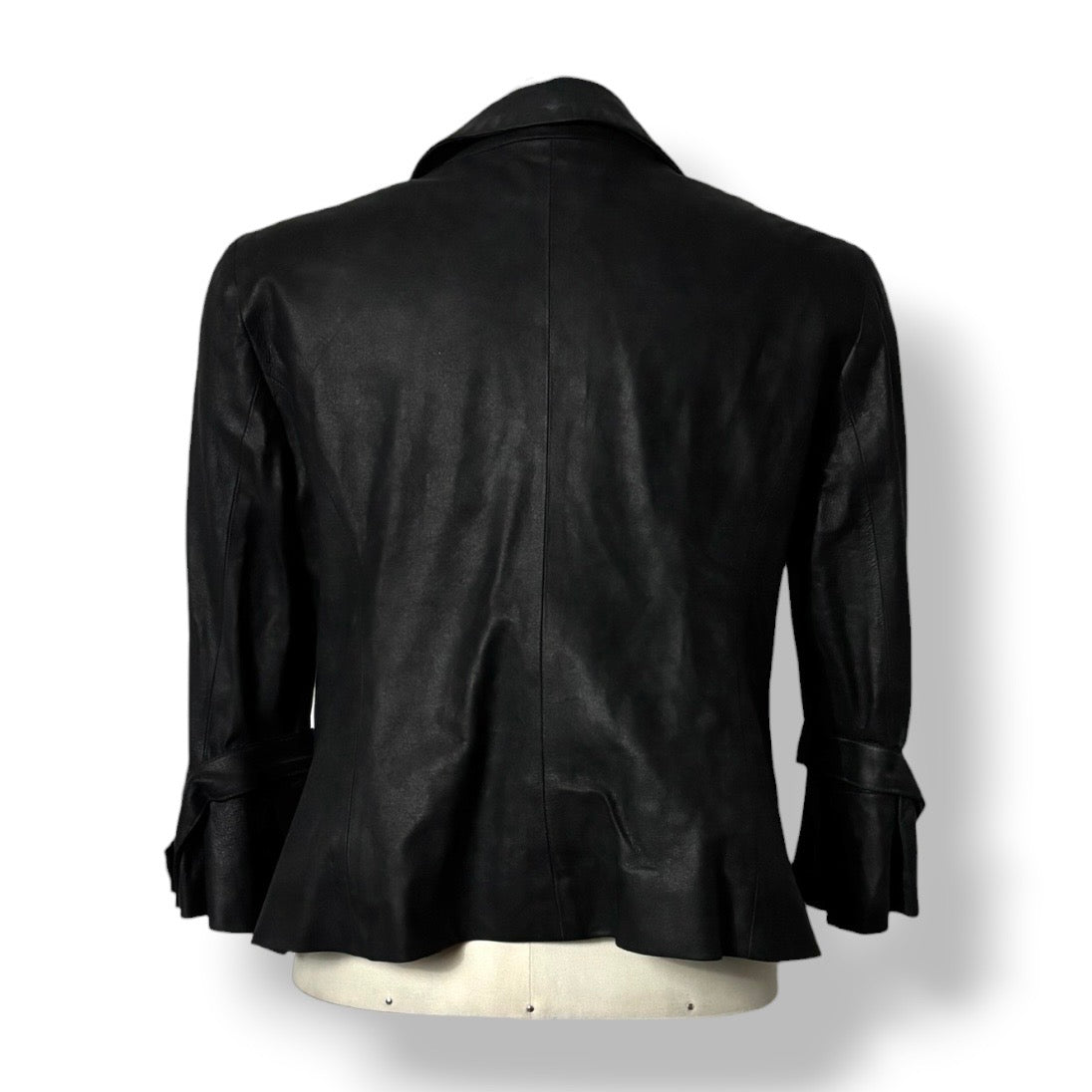 Chaqueta Blazer de Cuero Negro Armani Collezioni – Lujo Atemporal