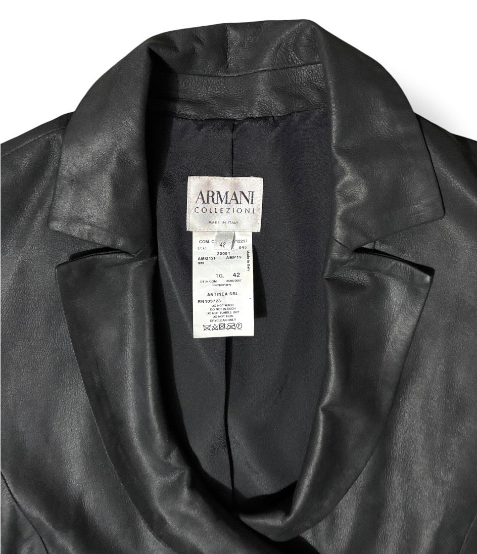 Chaqueta Blazer de Cuero Negro Armani Collezioni – Lujo Atemporal
