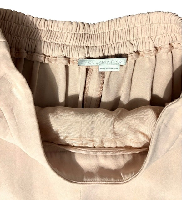 Pantalón Jogger Stella McCartney en Rosa Empolvado: Lujo Sostenible y Confort Premium