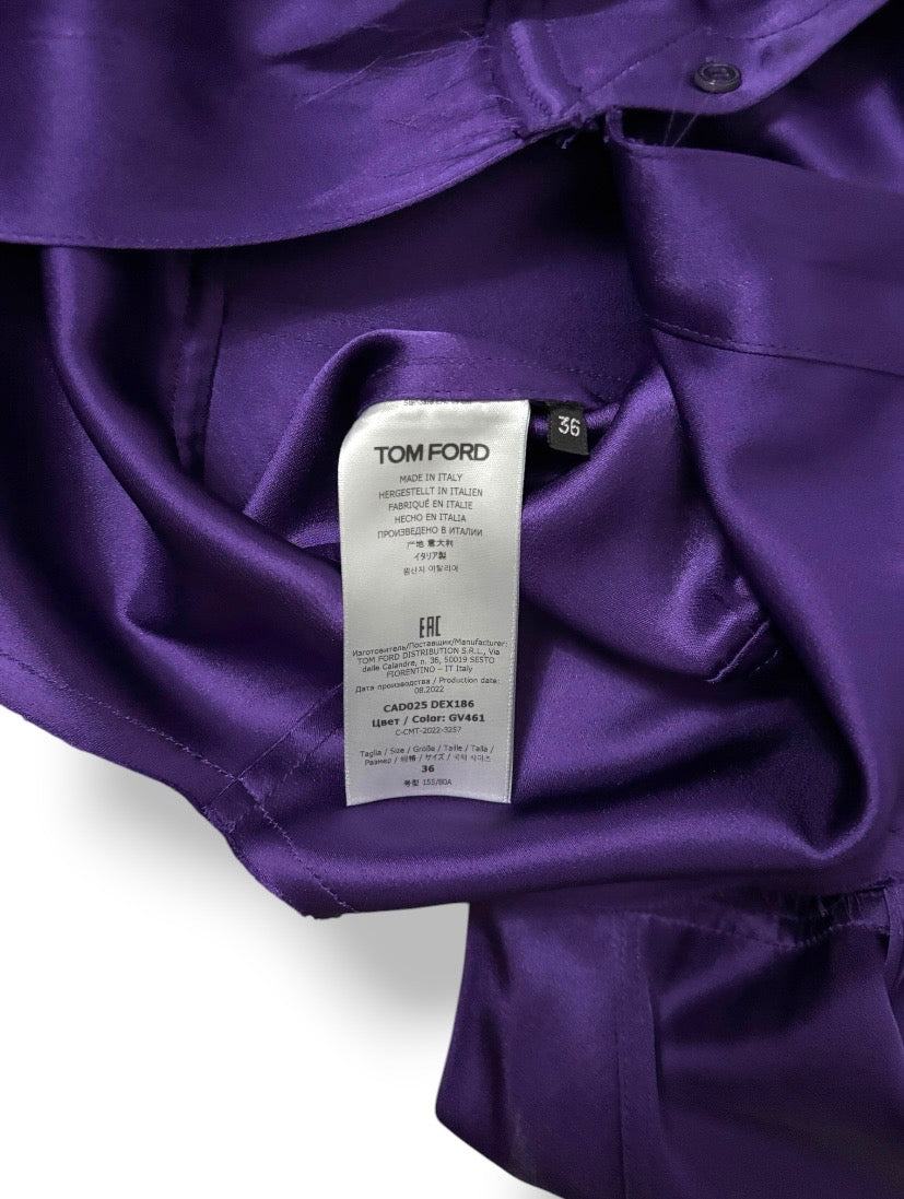 Conjunto Dos Piezas Tom Ford en Satén Morado – Sastrería de Lujo y Sensualidad Fluida