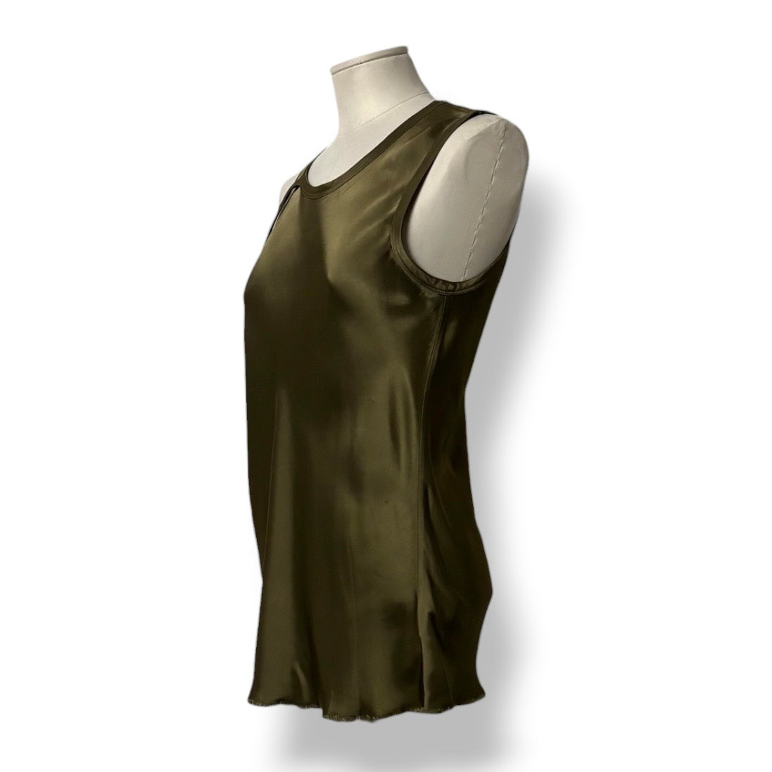 Top de Satén Verde Oliva Helmut Lang – Camiseta Sin Mangas Minimalista