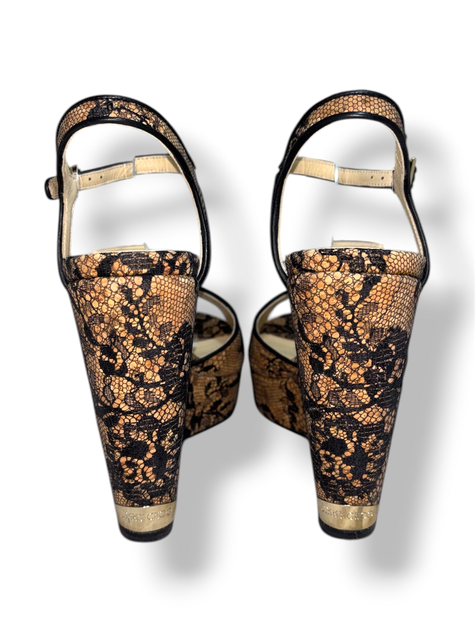 Sandalias de Cuña Jimmy Choo Perla 120 en Encaje Floral Negro y Natural