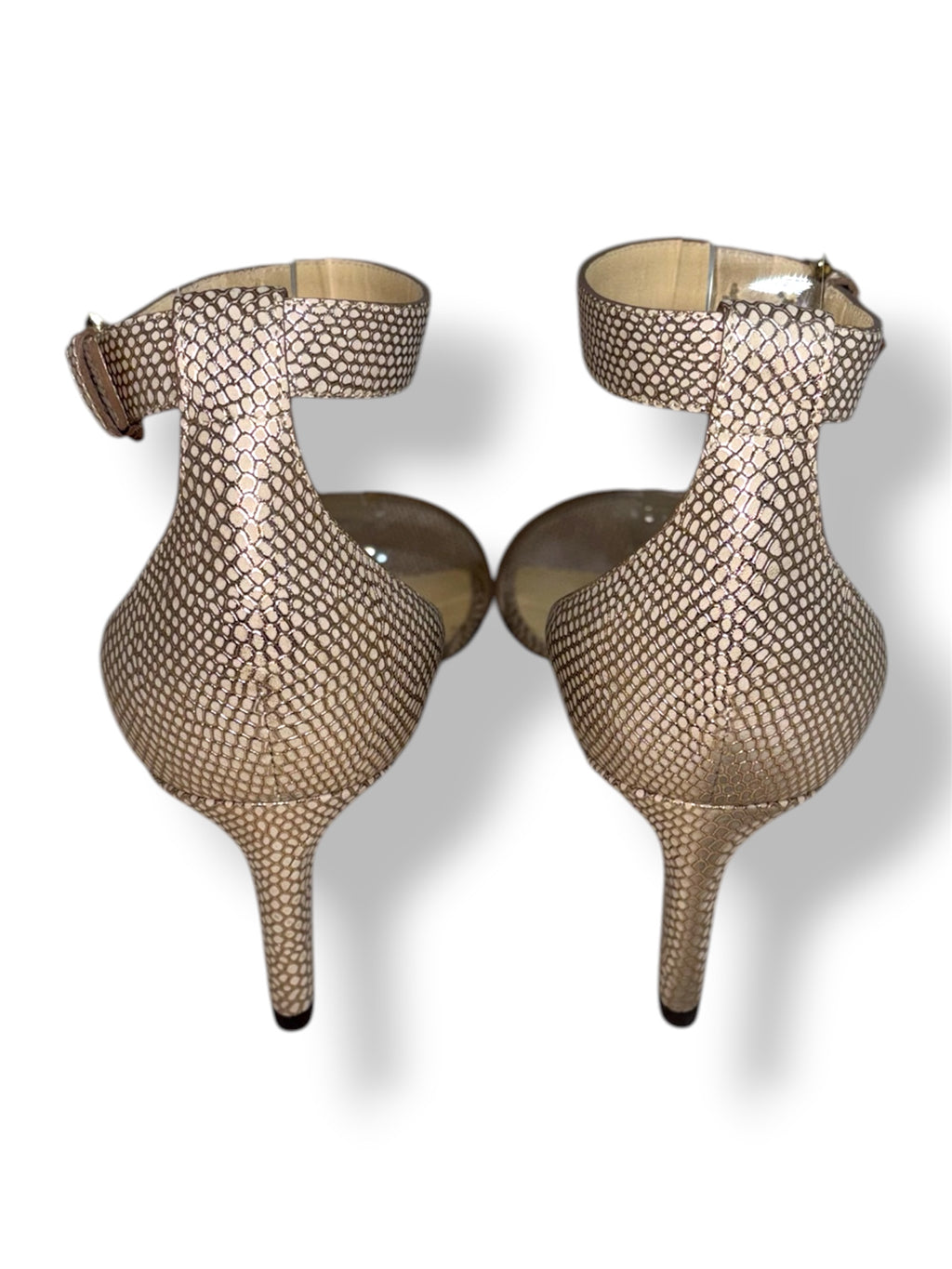 Consigue la Máxima Elegancia y Confort con las Sandalias Jimmy Choo de Efecto Pitón