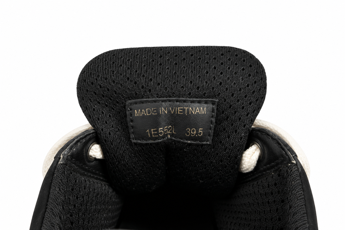 Zapatillas Prada Prax de nailon negro con logo blanco – Talla 39,5