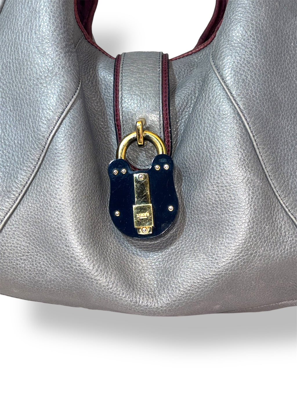 Bolso Loewe modelo Madrid Hobo de piel gris