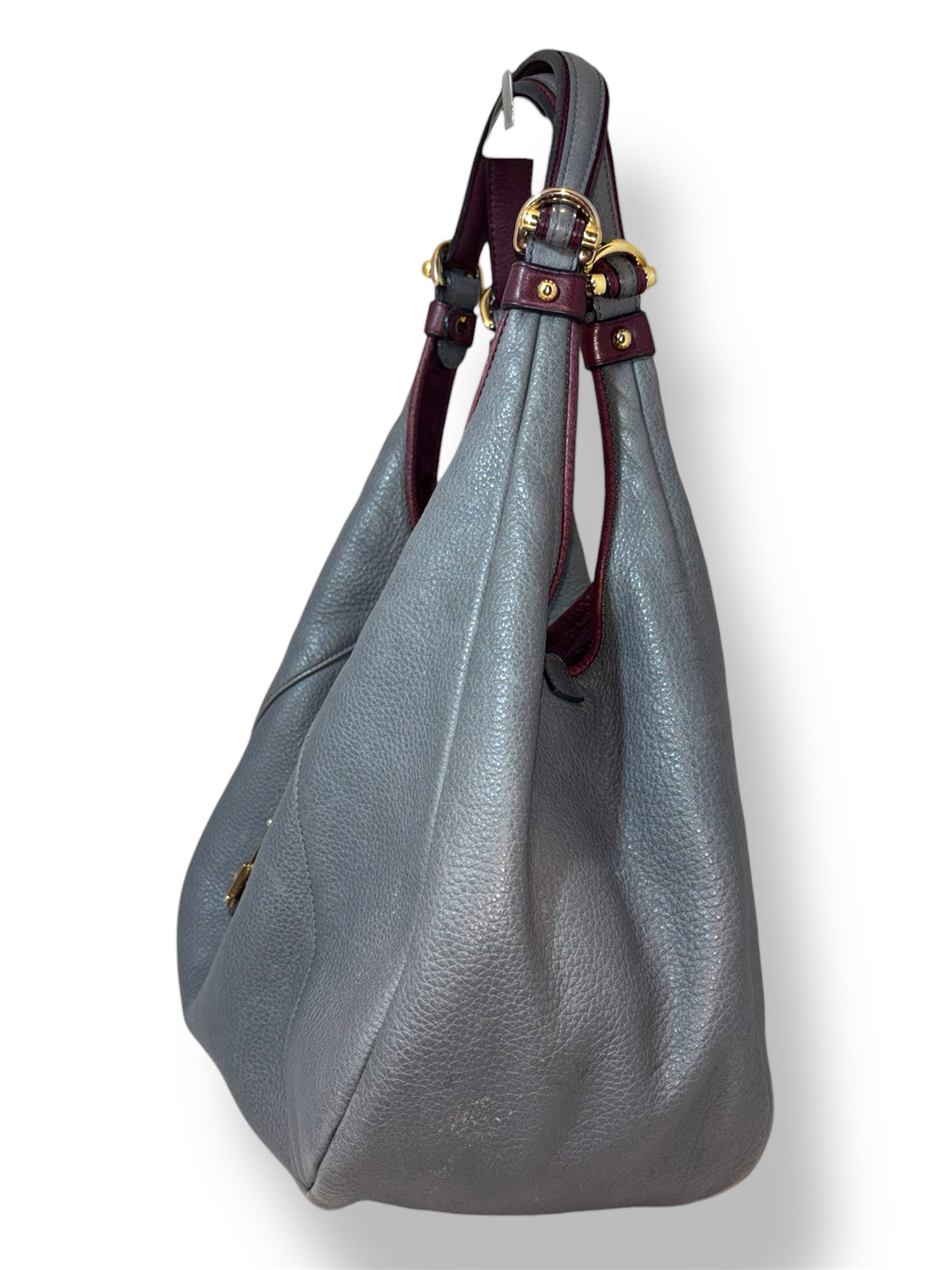 Bolso Loewe modelo Madrid Hobo de piel gris