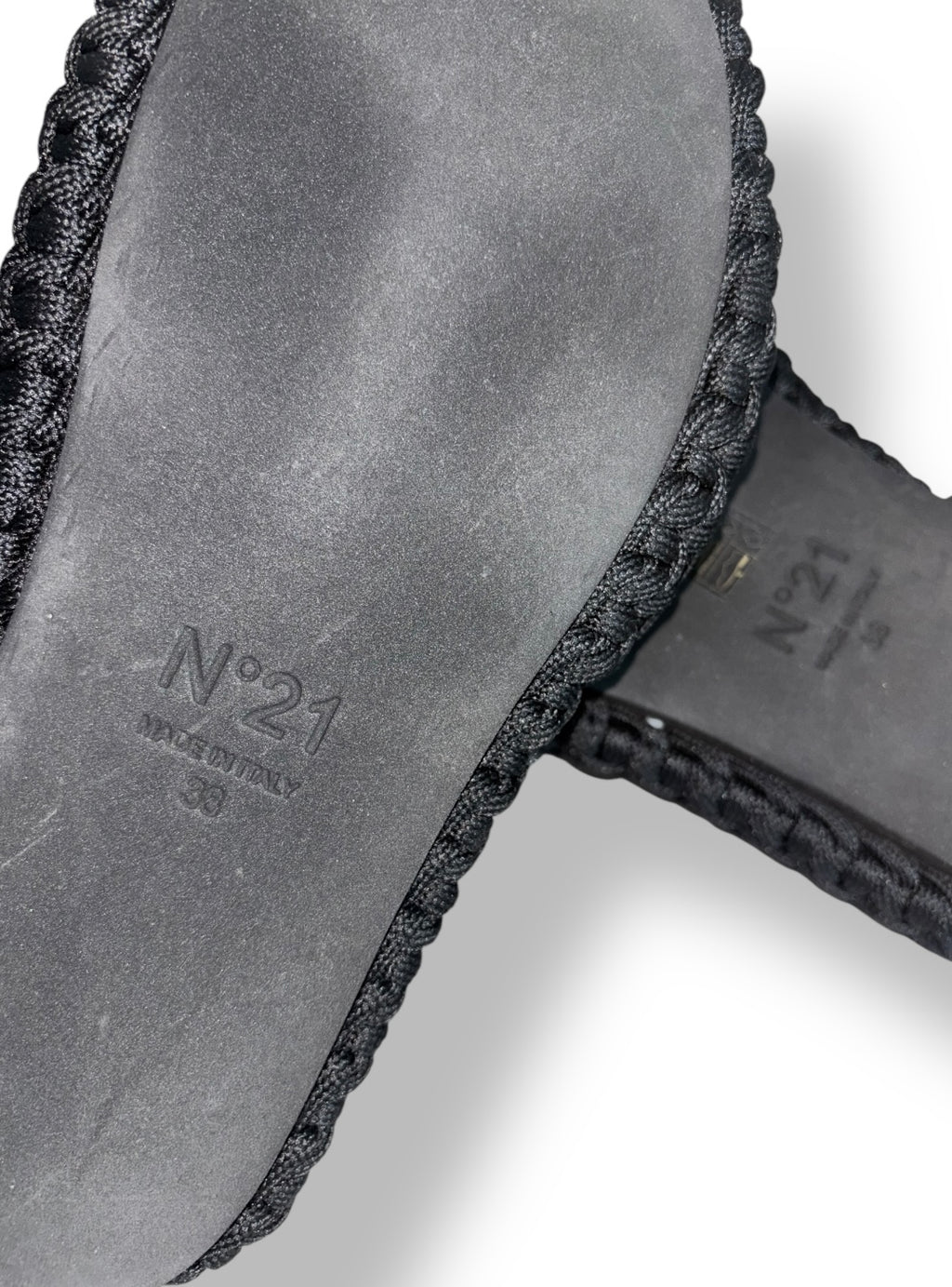 Sandalias de Plataforma Plana Nº21 en Cuerda Trenzada Negra – Slides de Lujo Italianas