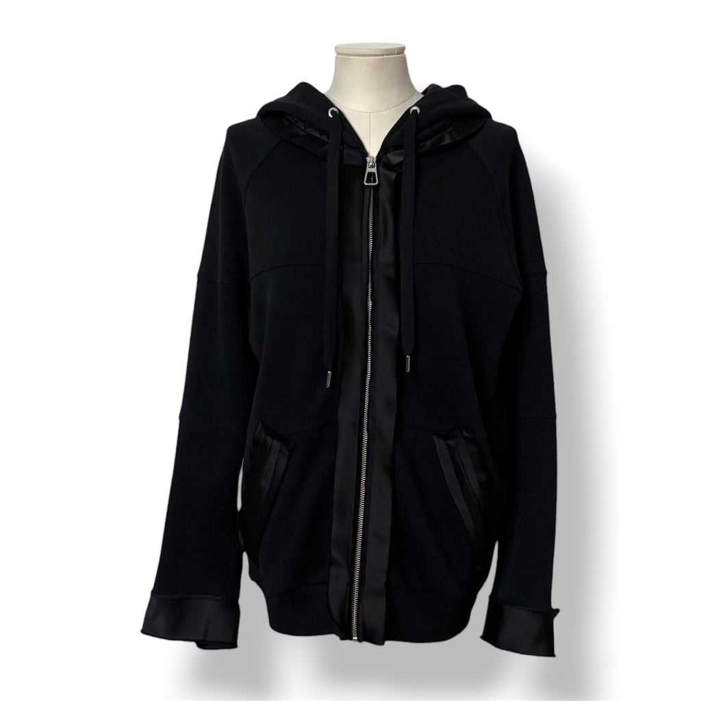 Sudadera de Lujo AZ Factory con Capucha y Detalles Satinados