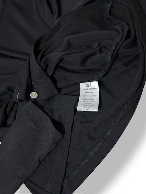 Camiseta Rabanne Asimétrica con Botones y Drapeado – Negro
