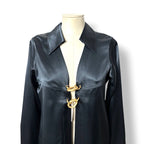 Blusa de Satén Azul Oscuro Cult Gaia con Cierre Frontal de Eslabones Dorados