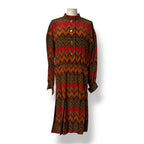 Vestido Midi Vintage Givenchy Plisado con Estampado de Zigzag y Botones Dorados