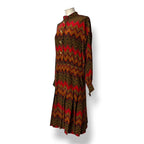 Vestido Midi Vintage Givenchy Plisado con Estampado de Zigzag y Botones Dorados