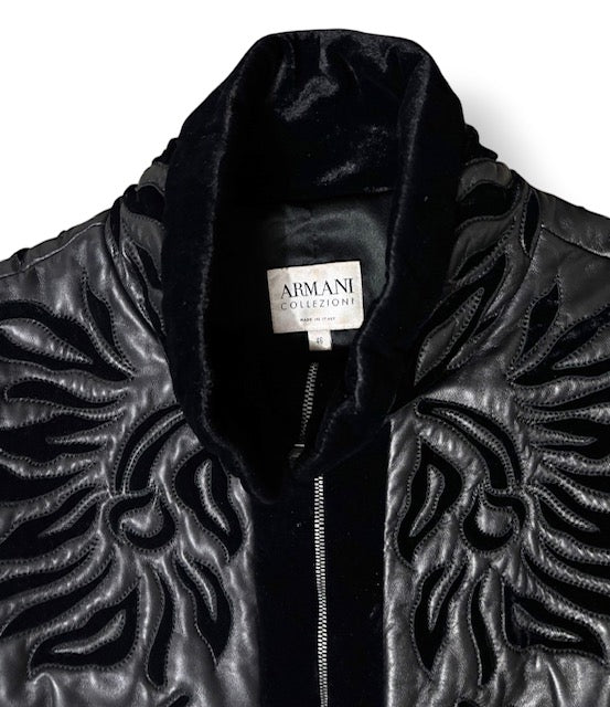 Chaqueta de Piel Negra con Calados Láser y Detalles de Terciopelo – Armani Collezioni