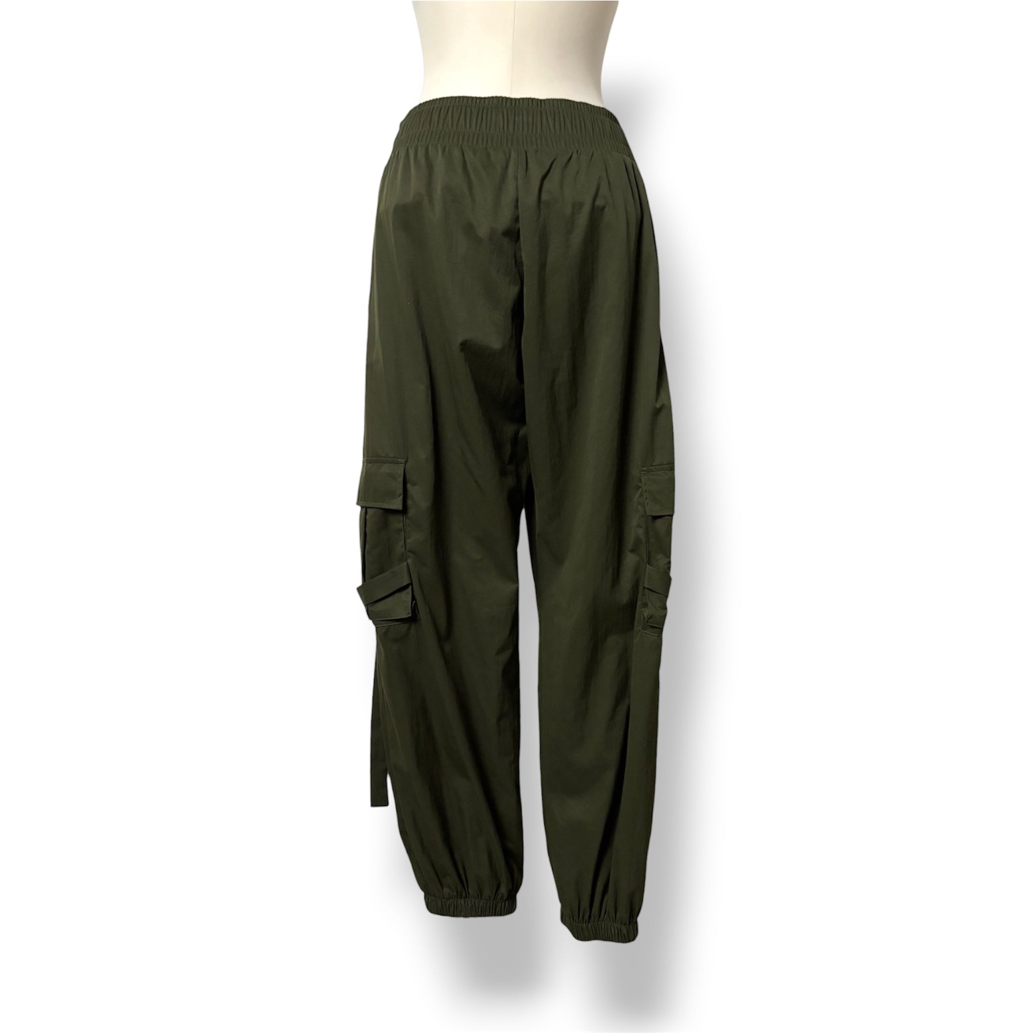 Pantalón Cargo Estilo Utilitario Liu Jo con Correas y Anillas Metálicas