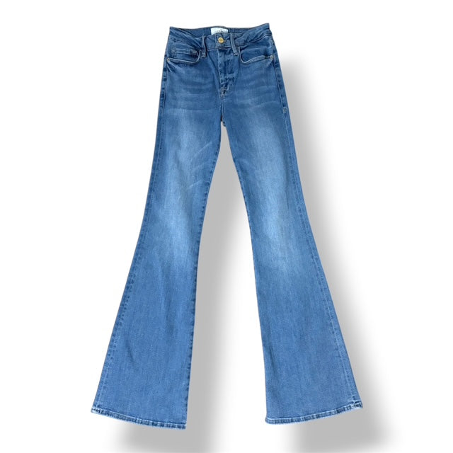 Jeans Flare de Tiro Alto de Frame – El Estilo Setentero que Estiliza tu Figura