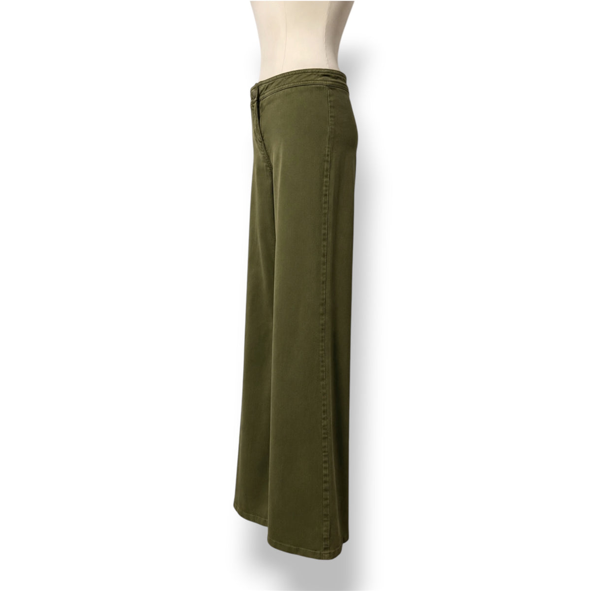 Vaqueros Balmain de Cintura Baja en Verde Caqui: El Nuevo Icono del Lujo Urbano