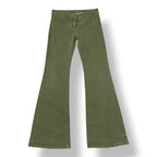 Vaqueros Balmain de Cintura Baja en Verde Caqui: El Nuevo Icono del Lujo Urbano