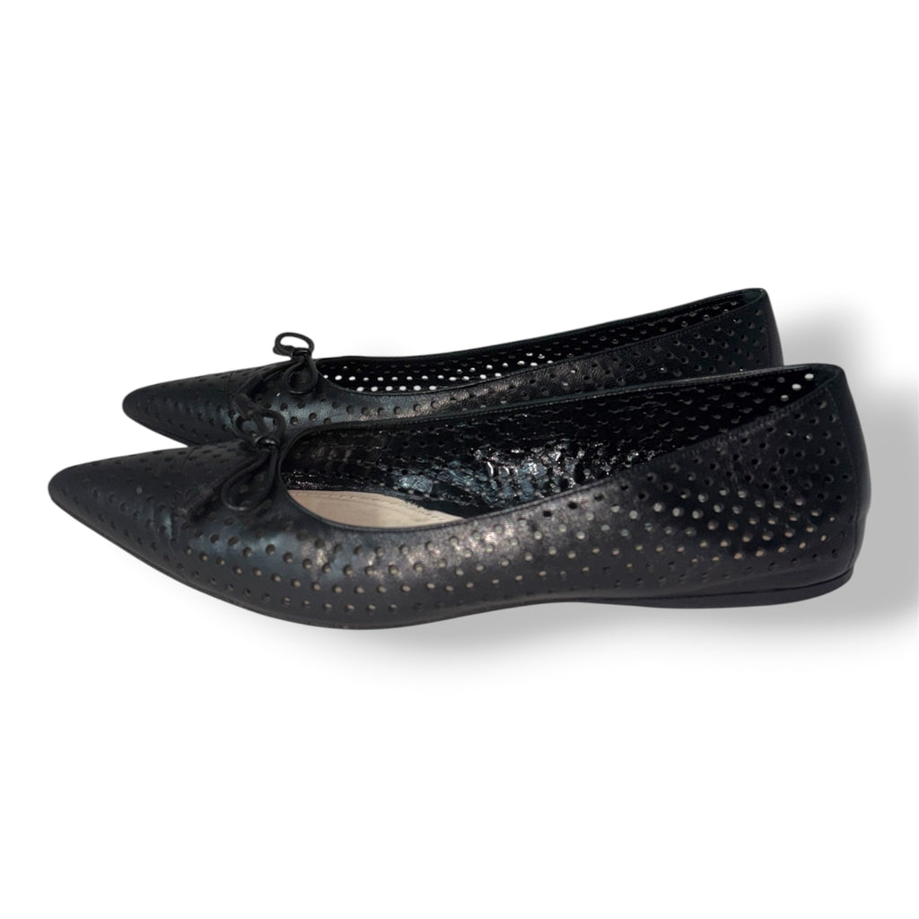 Zapatos Planos Negros Tipo Bailarina Prada Milano Perforados con Lazo