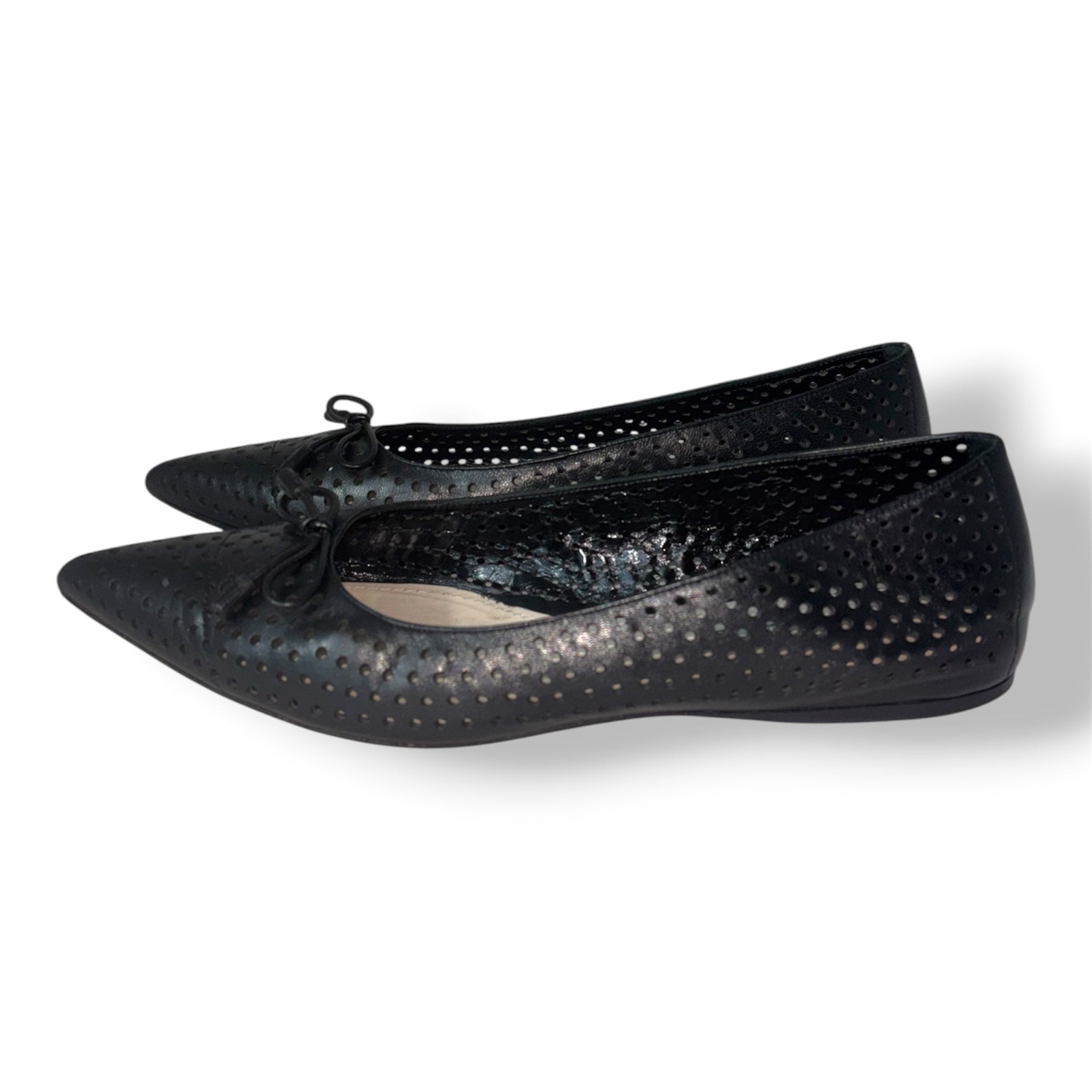 Zapatos Planos Negros Tipo Bailarina Prada Milano Perforados con Lazo